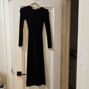 Black long sleeve fitted dress